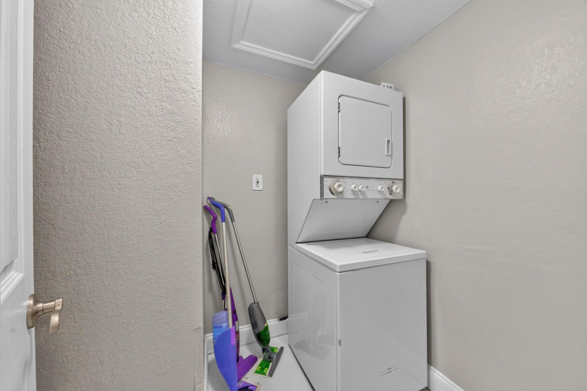 744 NE 14th Avenue, Unit 21, Fort Lauderdale, FL 33304 Photo