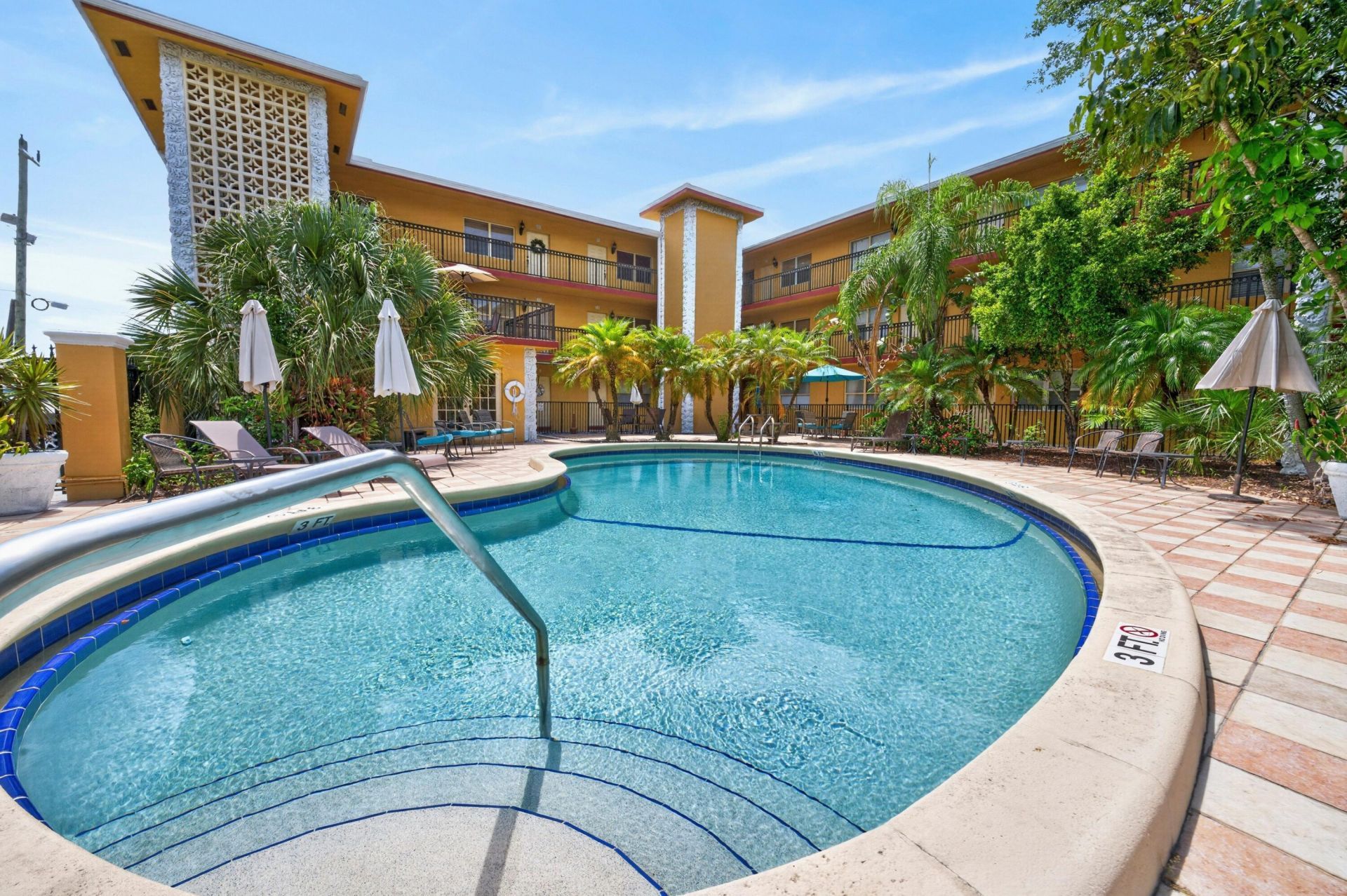 744 NE 14th Avenue, Unit 21, Fort Lauderdale, FL 33304 Photo