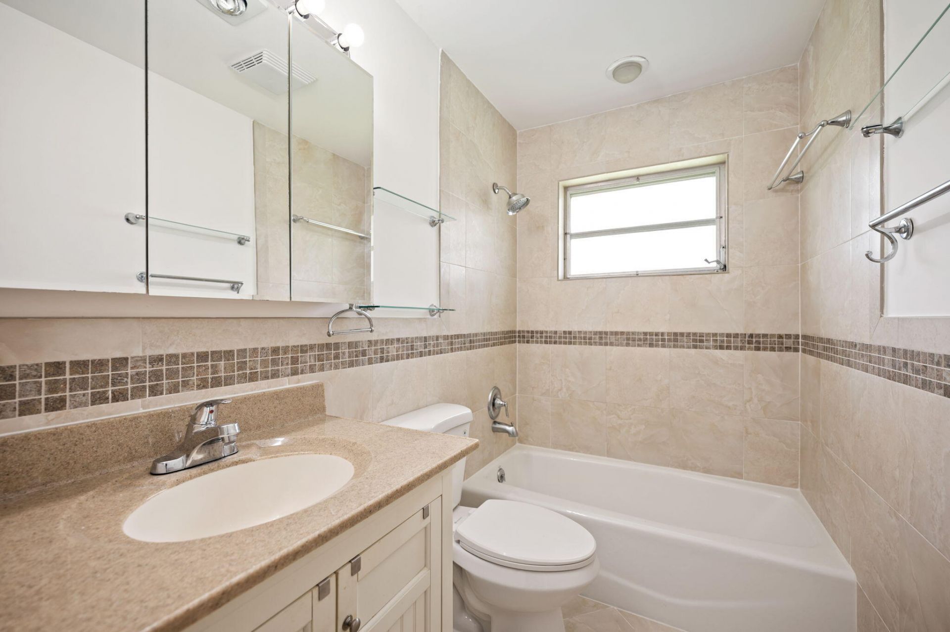 1550 NW 70th Terrace, Margate, FL 33063 Photo