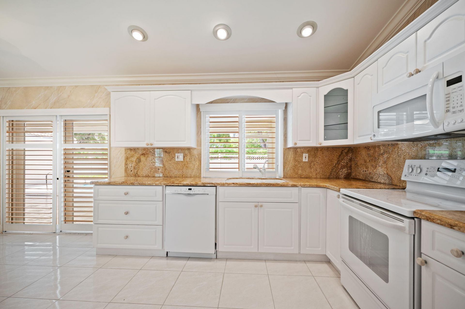 10801 NW 7th Street, Coral Springs, FL 33071 Photo