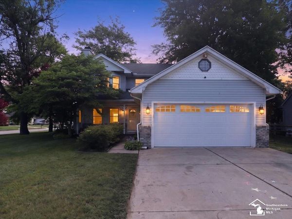 6716 Bennington Road, Temperance, MI 48182
