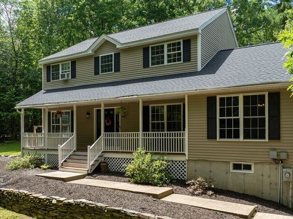 171 Farm Pond Rd, Oakham, MA 01068
