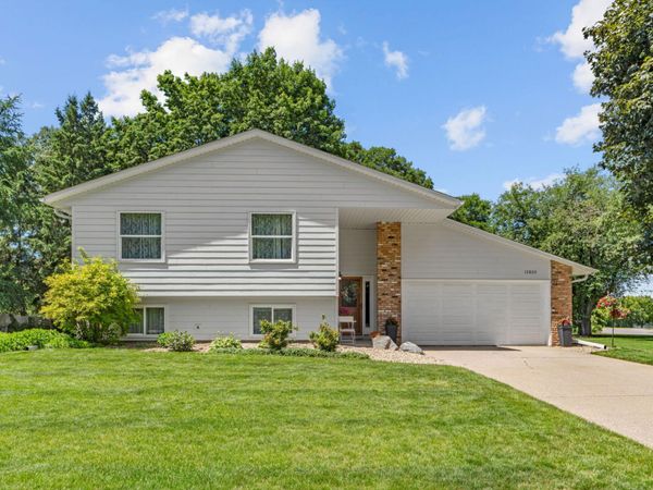 12803 Everest Avenue, Apple Valley, MN 55124
