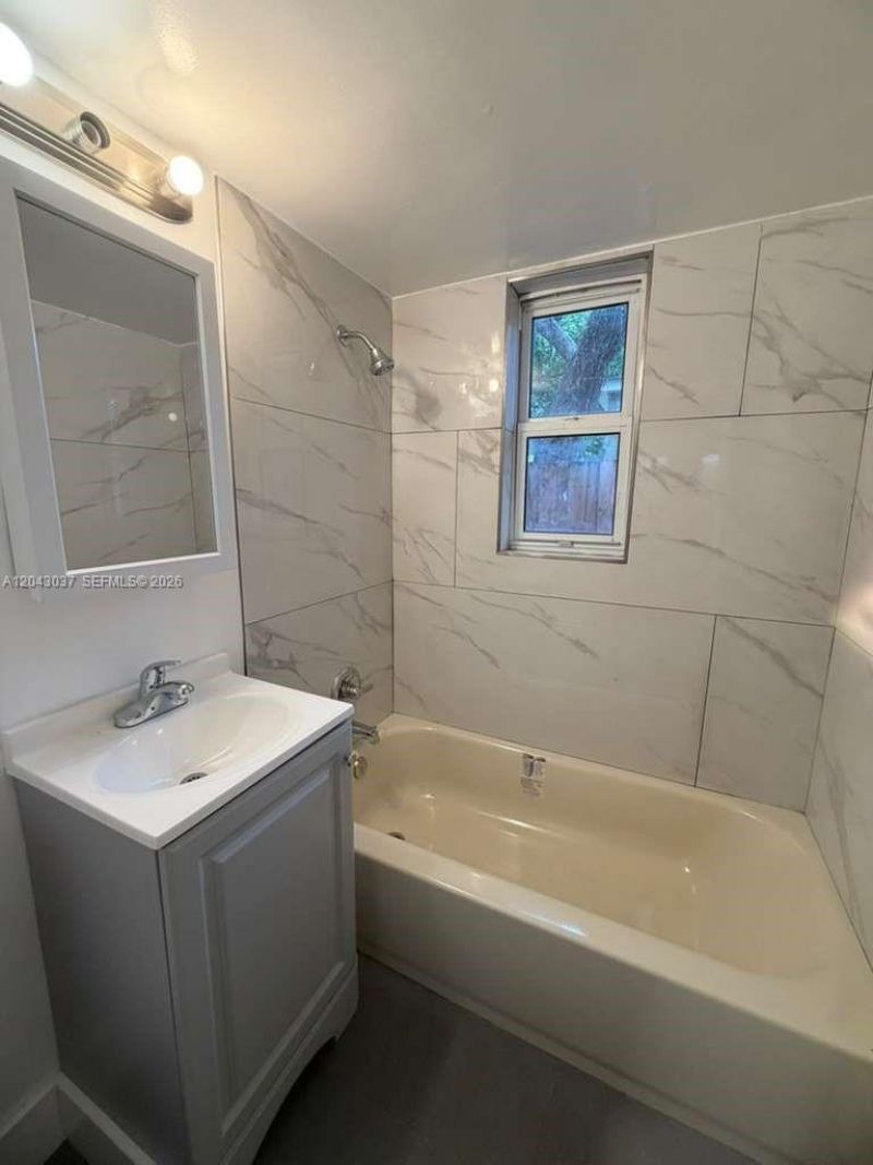 1275 NW 60th St , Unit 2, Miami, FL 33142 Photo