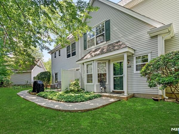 1005 Chatfield Drive, Pequannock Township, NJ 07444