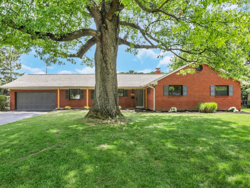 1285 Kingsgate Road, Columbus, OH 43221 Photo 1