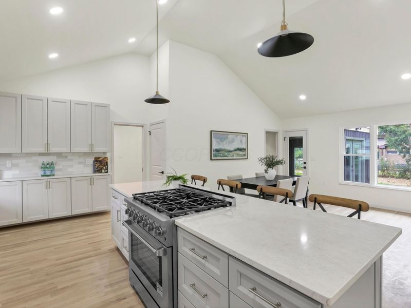 1285 Kingsgate Road, Columbus, OH 43221 Photo 15