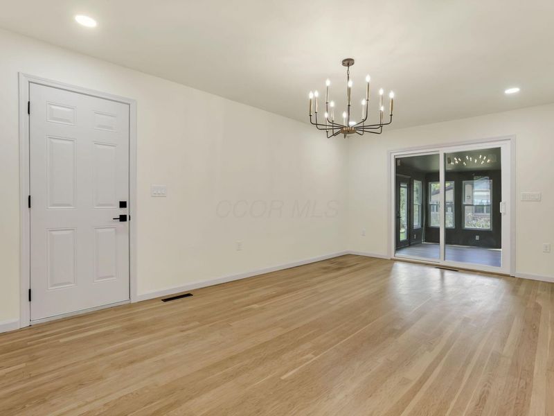 1285 Kingsgate Road, Columbus, OH 43221 Photo 19