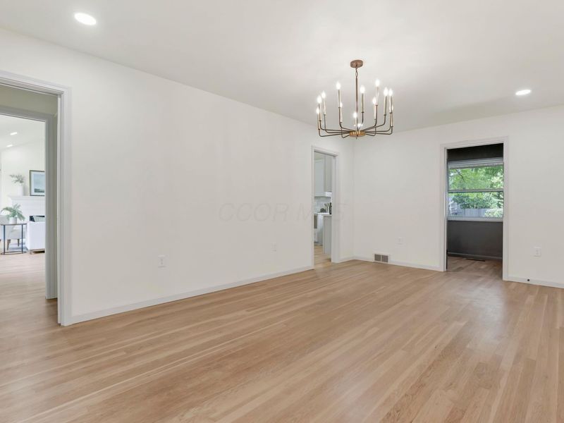 1285 Kingsgate Road, Columbus, OH 43221 Photo 20