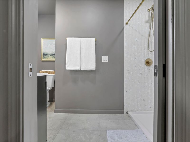 1285 Kingsgate Road, Columbus, OH 43221 Photo 25