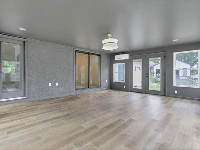 1285 Kingsgate Road, Columbus, OH 43221 Photo 25