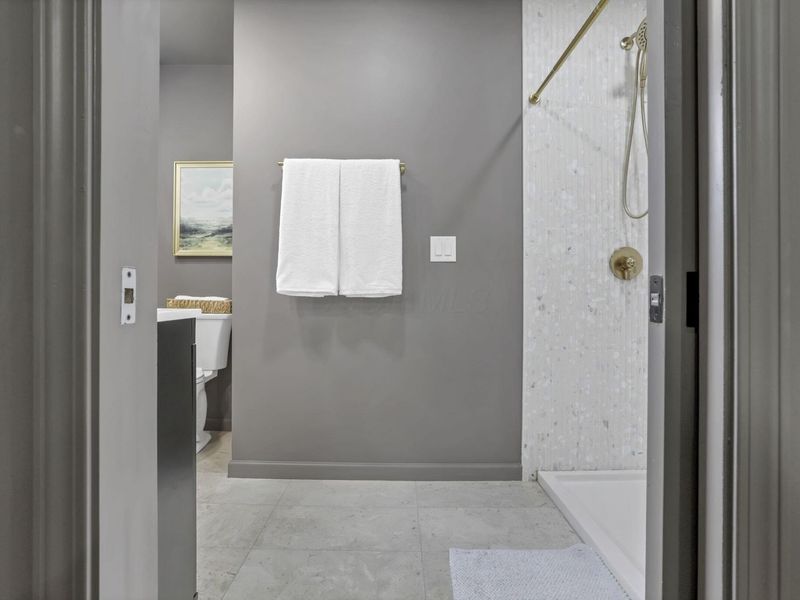 1285 Kingsgate Road, Columbus, OH 43221 Photo 30