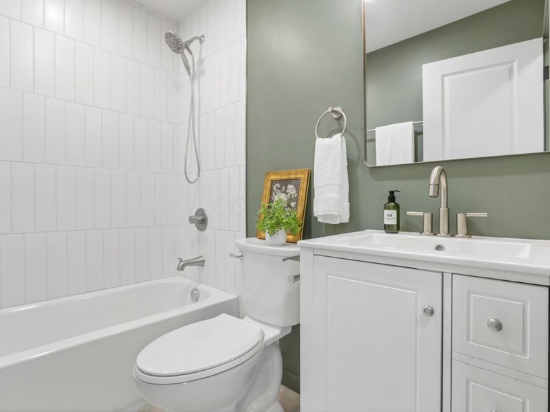 1285 Kingsgate Road, Columbus, OH 43221 Photo 32