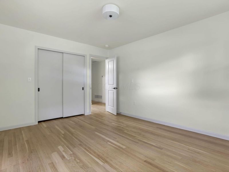1285 Kingsgate Road, Columbus, OH 43221 Photo 37