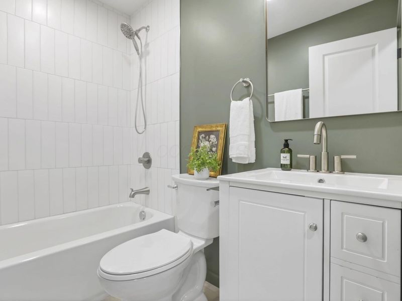 1285 Kingsgate Road, Columbus, OH 43221 Photo 38