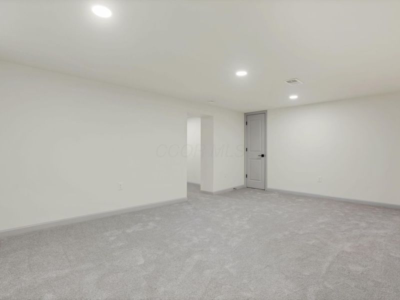 1285 Kingsgate Road, Columbus, OH 43221 Photo 40
