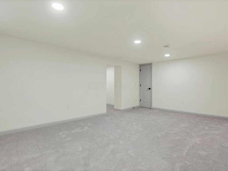 1285 Kingsgate Road, Columbus, OH 43221 Photo 41