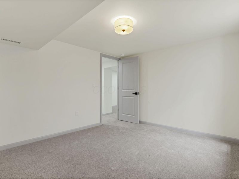 1285 Kingsgate Road, Columbus, OH 43221 Photo 43