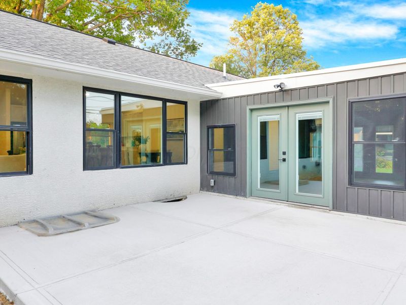 1285 Kingsgate Road, Columbus, OH 43221 Photo 51