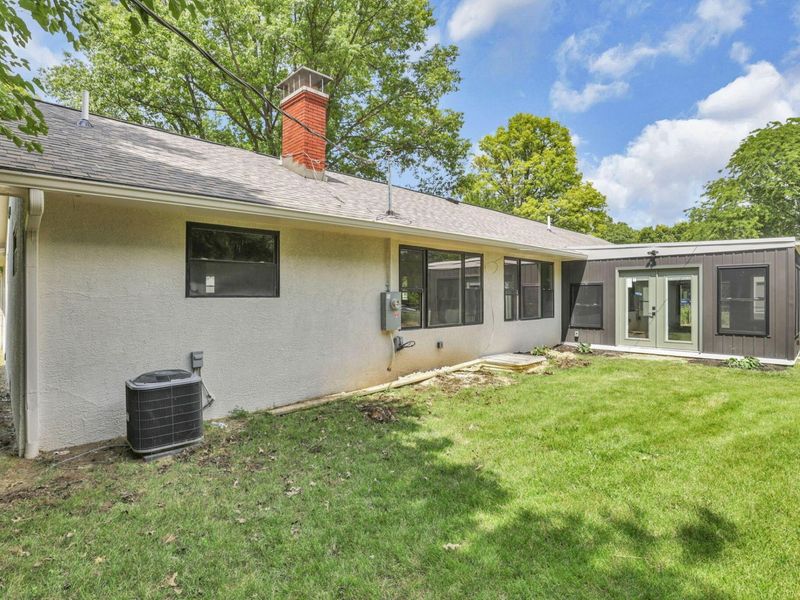 1285 Kingsgate Road, Columbus, OH 43221 Photo 51