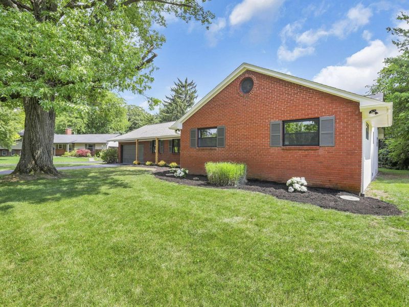 1285 Kingsgate Road, Columbus, OH 43221 Photo 53