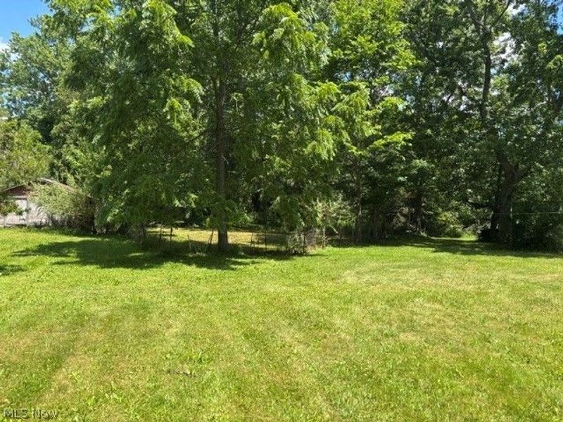 2610 E South Range, New Springfield, OH 44443 Photo 25