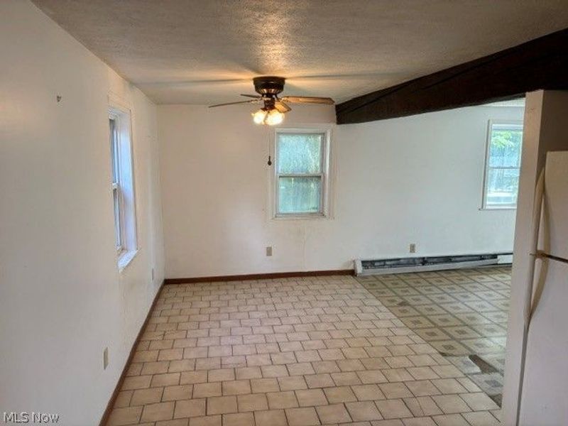 2610 E South Range, New Springfield, OH 44443 Photo 4