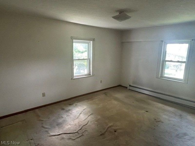 2610 E South Range, New Springfield, OH 44443 Photo 9