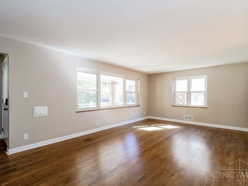 4105 Paxton Woods Drive, Cincinnati, OH 45209 Photo 3