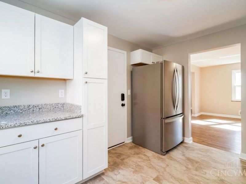 4105 Paxton Woods Drive, Cincinnati, OH 45209 Photo 9