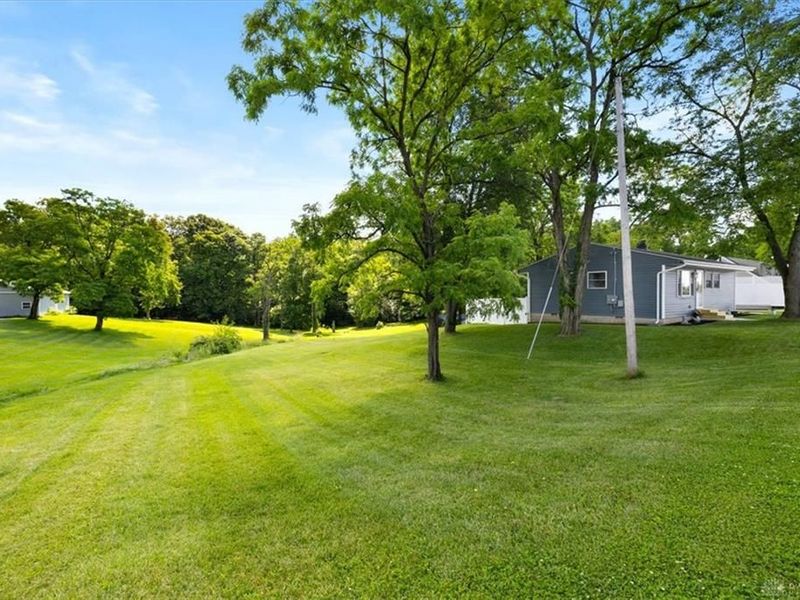 1610 Troy Road, German Township, OH 45504 Photo 25