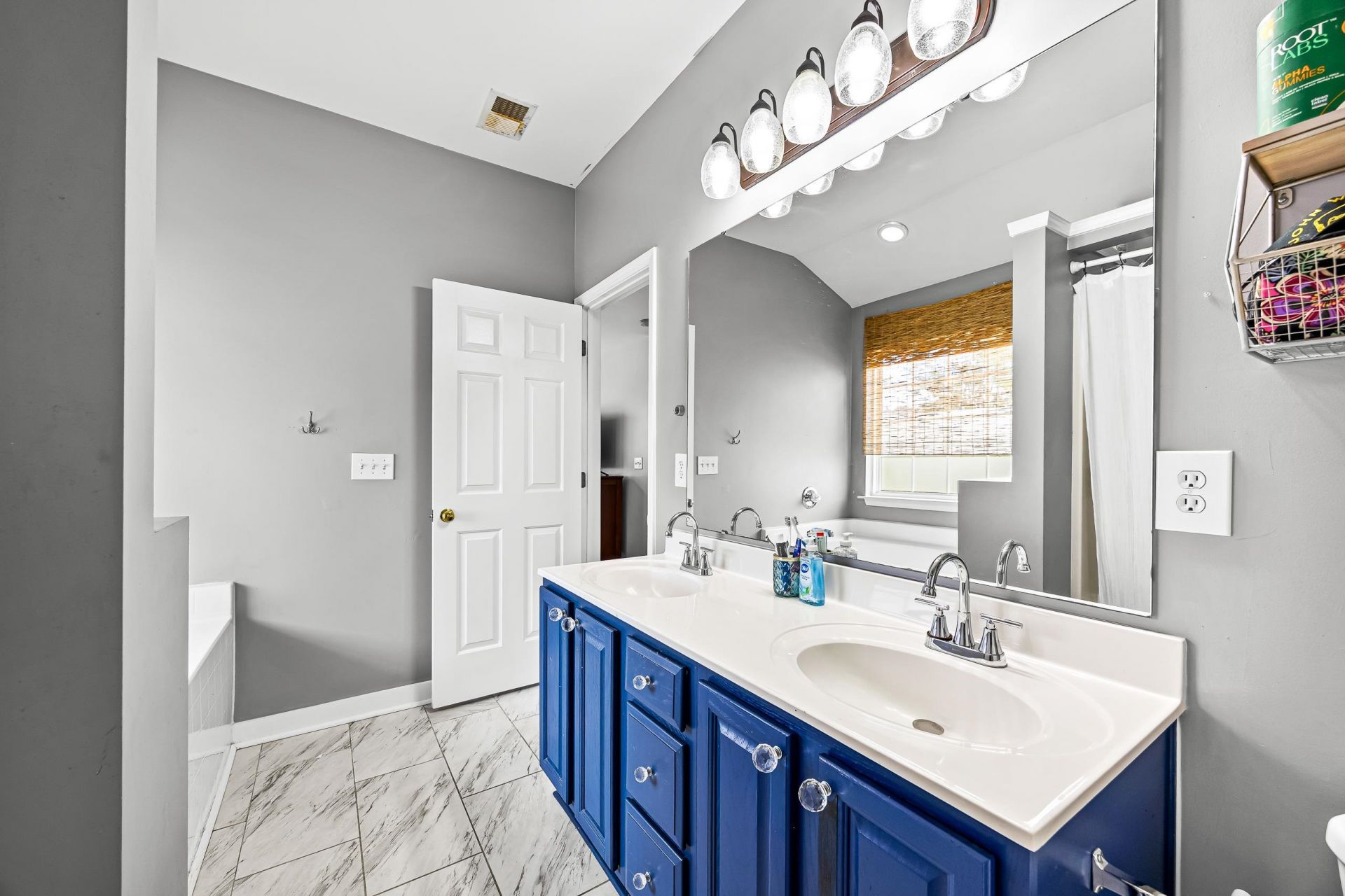 4500 Planters Row Way Photo 28