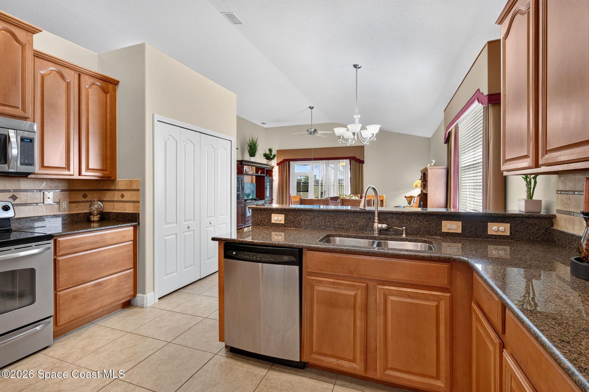5862 Goleta Circle , Melbourne, FL 32940 Photo