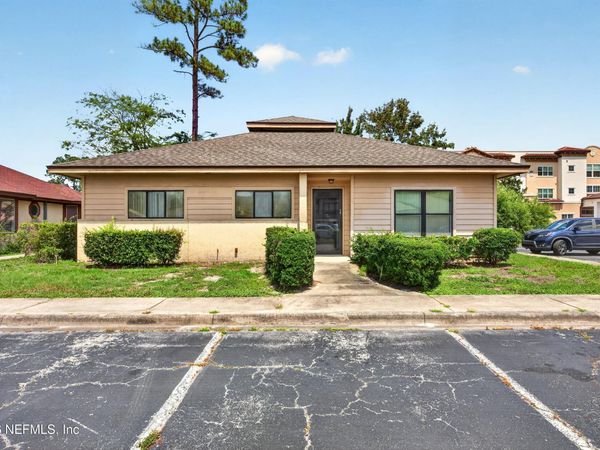 1543 KINGSLEY Avenue, Unit BLD19, Orange Park, FL 32073