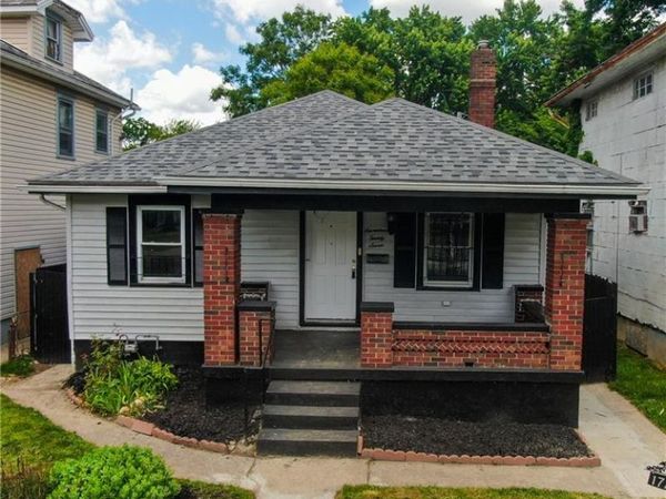 1727 W Riverview Avenue, Dayton, OH 45402