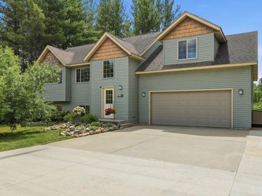 114 7th Street SE, Menahga, MN 56464