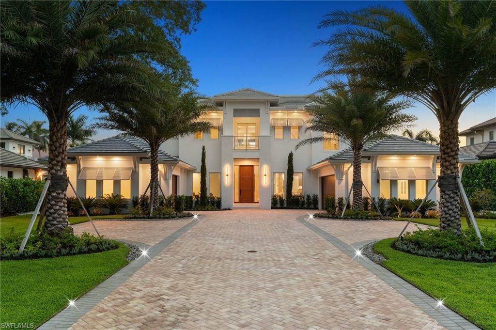 1985 Crayton Rd , Naples, FL 34102 Photo