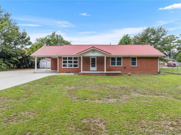 344 S 4th Street, St Pauls, NC 28384