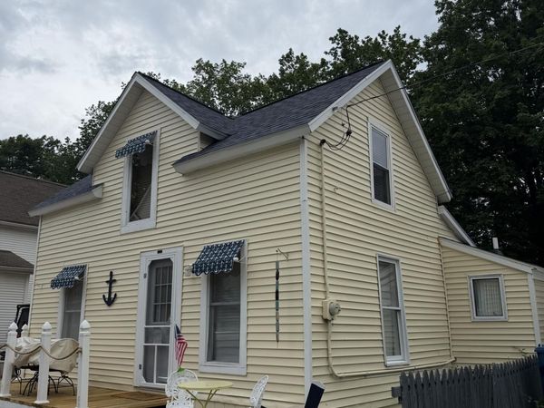 2243 1st Avenue, Holland, MI 49424