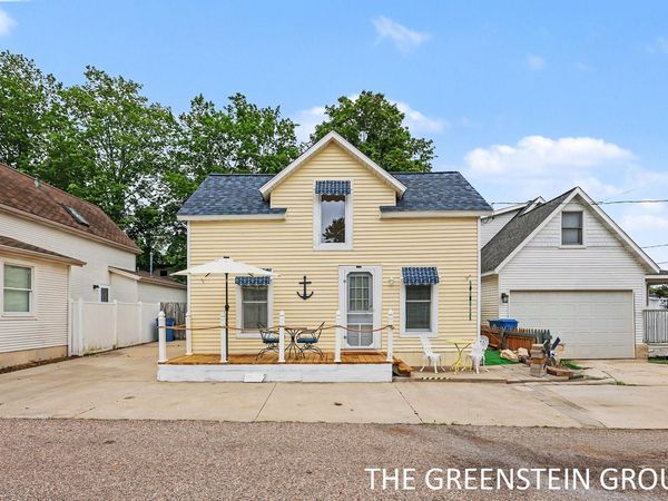 2243 1st Avenue, Holland, MI 49424