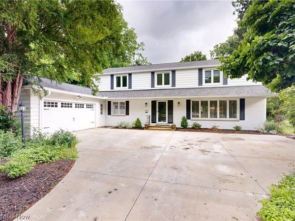 21522 S Woodland Road , Shaker Heights, OH 44122