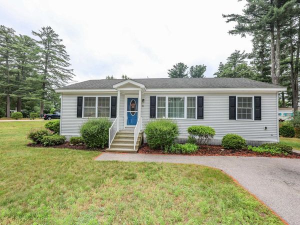 41 Farmwood Drive, Nashua, NH 03062