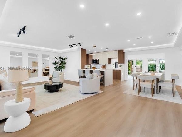 1234 Buchanan St , Hollywood, FL 33019