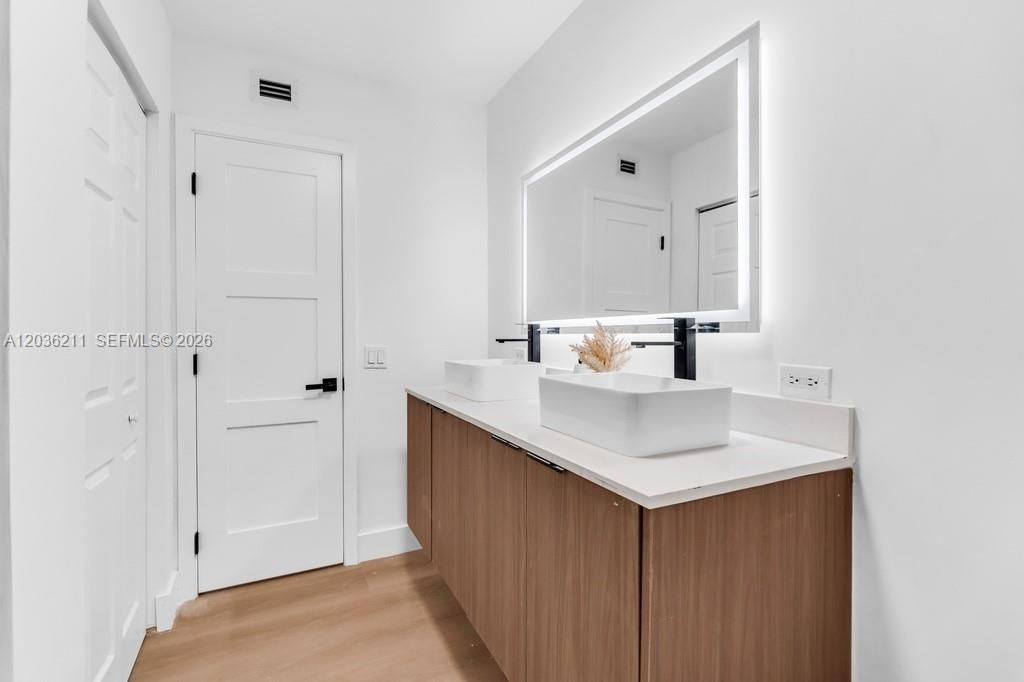1234 Buchanan St , Hollywood, FL 33019 Photo