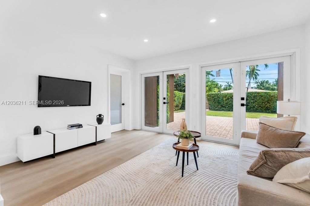 1234 Buchanan St , Hollywood, FL 33019 Photo