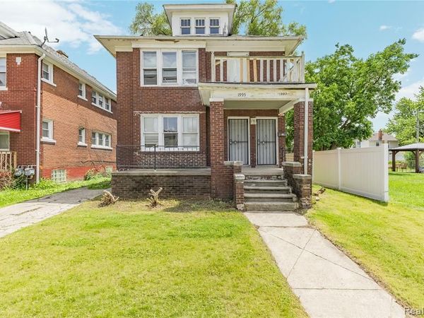 1995 Kendall Street, Detroit, MI 48238