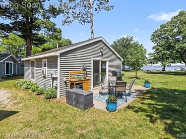 80 Locust Lane, Cadillac, MI 49601