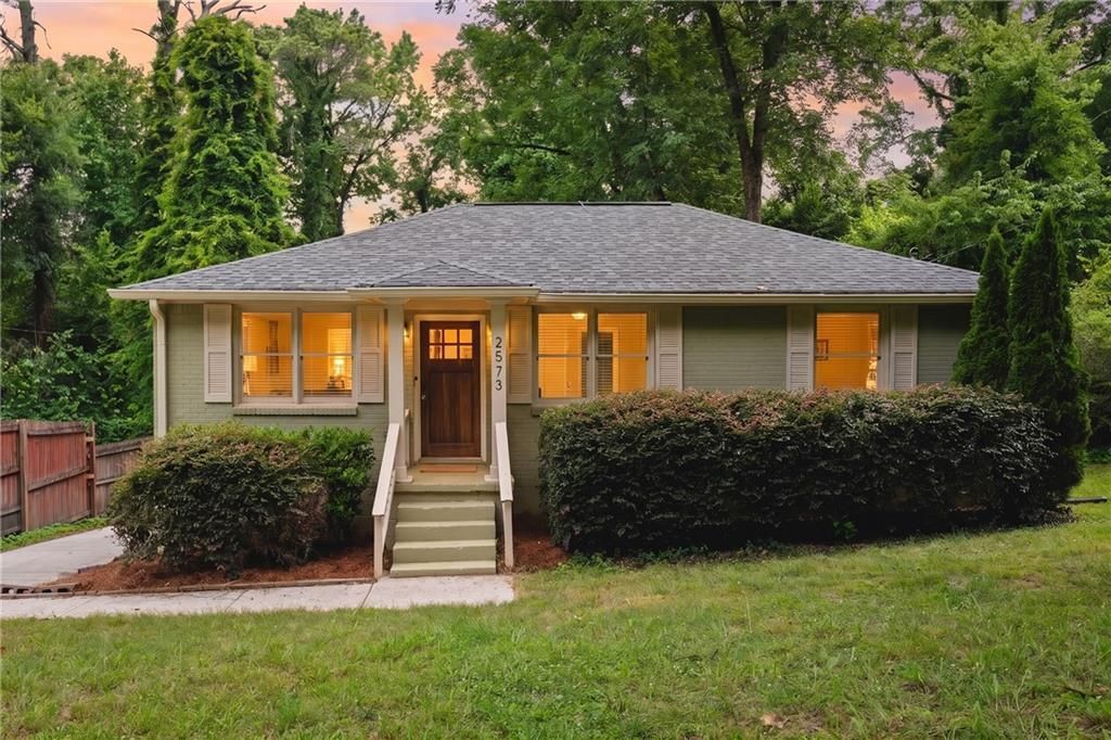 2573 E Tupelo Street Se, Atlanta, GA 30317 Main Photo