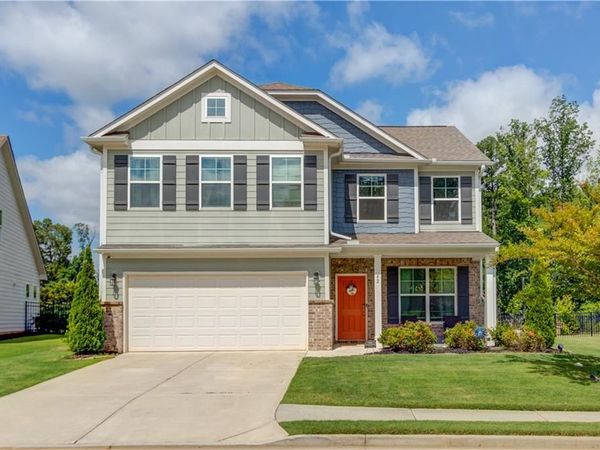 42 Sinclair Circle, Hoschton, GA 30548