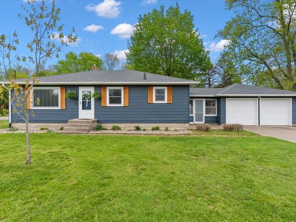 2538 Rosewood Street, Jenison, MI 49428
